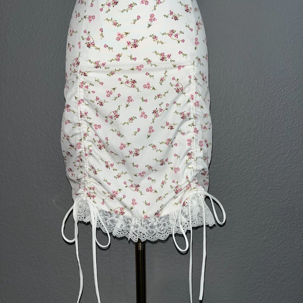 2bella Boutique Spaghetti Strap Ruffle Tie Bottom Mini Dress -White Ditzy Floral - Picture 4 of 15
